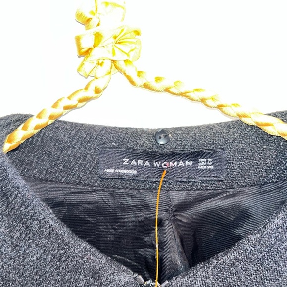 Zara Wool Coat- Medium PTP 19.5 inch - Picture 4 of 10
